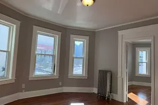 246 Rogers St, Lowell, MA 01852 - Photo 6