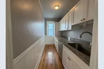 246 Rogers St #1, Lowell, MA 01852 - Photo 16