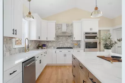 660 Pine St, Seekonk, MA 02771 - Photo 2