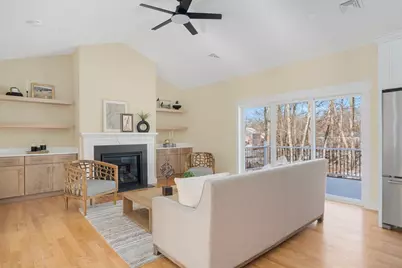 660 Pine St, Seekonk, MA 02771 - Photo 10