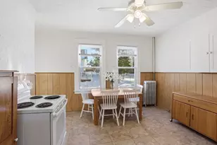 53 Collins St, Worcester, MA 01606 - Photo 12