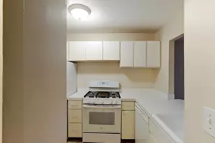 77 Pond Ave, Brookline, MA 02445 - Photo 6