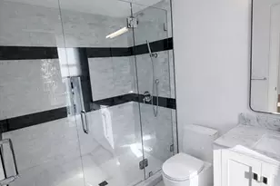 65 L St, Boston, MA 02127 - Photo 8