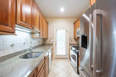 4 Lowell Dr #4, Hopkinton, MA 01748 - Photo 12