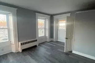 92 N Franklin St, Holbrook, MA 02343 - Photo 2