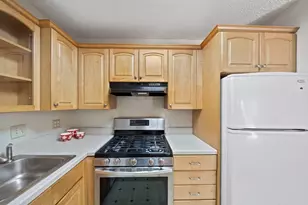 685 Oak St, Brockton, MA 02301 - Photo 6