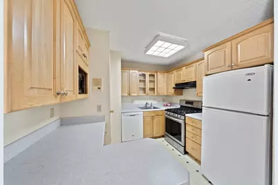 685 Oak St #12-9, Brockton, MA 02301 - Photo 4