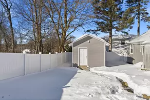 206 Burnham, Lowell, MA 01852 - Photo 2