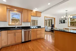 31 Styles Dr, Peabody, MA 01960 - Photo 10