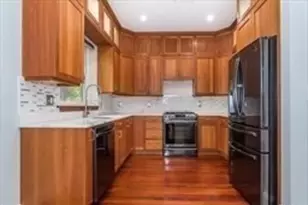 22 Sigourney St, Boston, MA 02130 - Photo 6