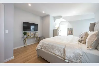 241 Neponset Valley Parkway #241, Boston, MA 02136 - Photo 10