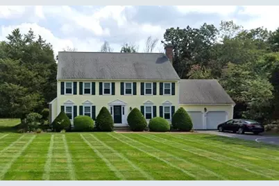 15 Fox Run Rd, Medway, MA 02053 - Photo 1