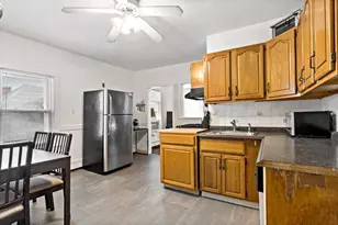 1062 Saratoga St, Boston, MA 02128 - Photo 16