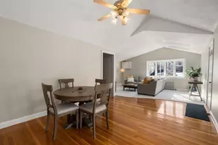 35 Lincoln Ave, Lynnfield, MA 01940 - Photo 6