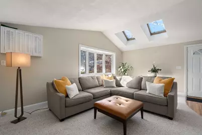 35 Lincoln Avenue, Lynnfield, MA 01940 - Photo 2