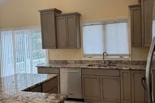 1015 Forbes St, New Bedford, MA 02745 - Photo 10