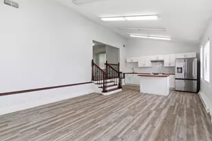 545 Brayton Ave, Fall River, MA 02721 - Photo 4