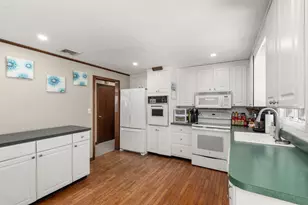 7 Van Beal Rd, Randolph, MA 02368 - Photo 12