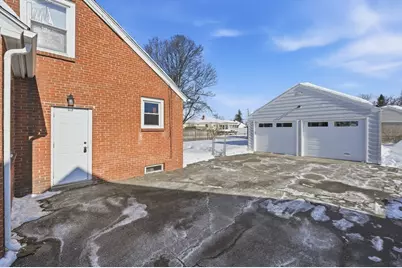 45 Canterbury St, Ludlow, MA 01056 - Photo 28