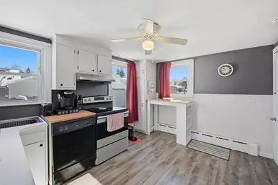 45 Canterbury St, Ludlow, MA 01056 - Photo 6