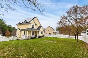 42 Christmas Tree Ln, Kingston, MA 02364 - Photo 2