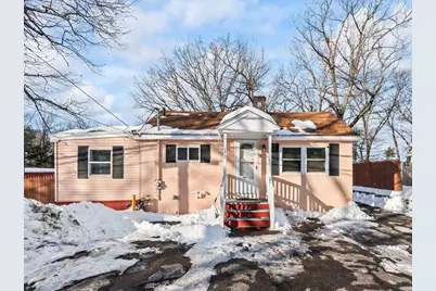 372 Litchfield St, Leominster, MA 01453 - Photo 1