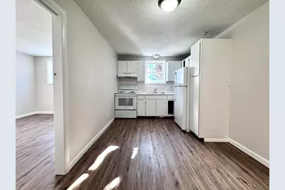 50-58 Walnut St #B2, Waltham, MA 02453 - Photo 4