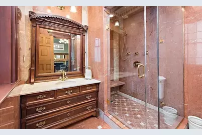 404 County St, New Bedford, MA 02740 - Photo 10