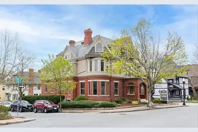 404 County St, New Bedford, MA 02740 - Photo 2