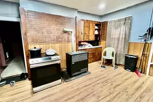 564 Main St, Southbridge, MA 01550 - Photo 10