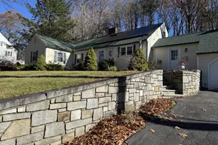 100 Lawrence St, Gardner, MA 01440 - Photo 2