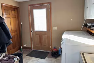 100 Lawrence St, Gardner, MA 01440 - Photo 32