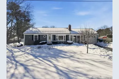 71 Clifford St, Yarmouth, MA 02664 - Photo 2