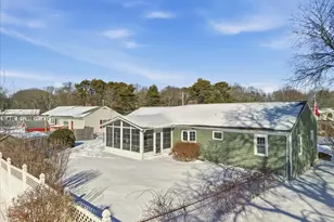 71 Clifford St, Yarmouth, MA 02664 - Photo 4