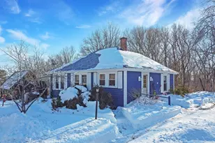 62 Lois St, Haverhill, MA 01830 - Photo 2