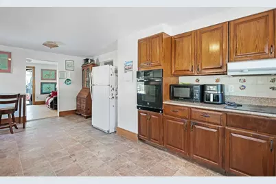 62 Lois Street, Haverhill, MA 01830 - Photo 6