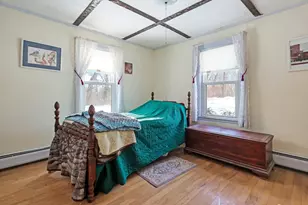 62 Lois St, Haverhill, MA 01830 - Photo 10