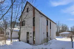 2 Juniper St, Northampton, MA 01062 - Photo 2