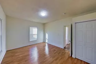 29 Glenwood Square, Brockton, CA 92301 - Photo 12