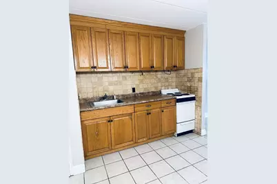 126 Beaver St #5, Framingham, MA 01702 - Photo 2