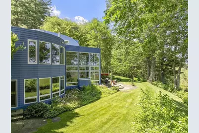 389 River Rd, Carlisle, MA 01741 - Photo 2