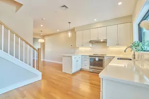 10 Hawley St, Northampton, MA 01060 - Photo 14