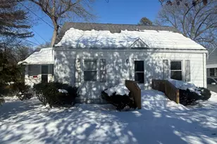944 Wilbraham Rd, Springfield, MA 01109 - Photo 2