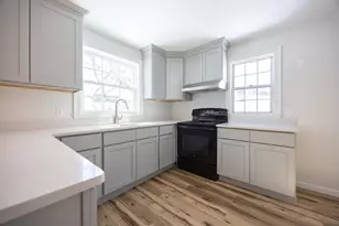 22 Exchange St, Holliston, MA 01746 - Photo 28