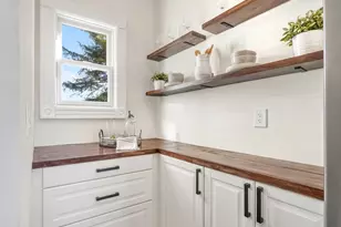 58 Franklin St, Melrose, MA 02176 - Photo 14