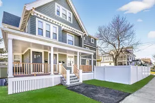 58 Franklin St, Melrose, MA 02176 - Photo 2