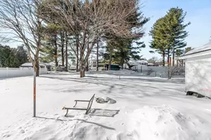 154 New Boston Rd, Dracut, MA 01826 - Photo 6