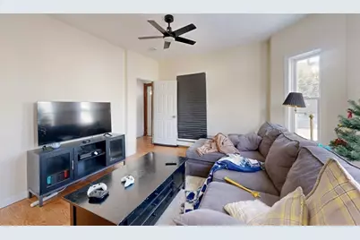 35 Henry St, Medford, MA 02155 - Photo 18