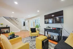 158 Chester St, Worcester, MA 01605 - Photo 2