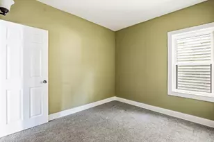 23 Lexington St, Fall River, MA 02723 - Photo 34